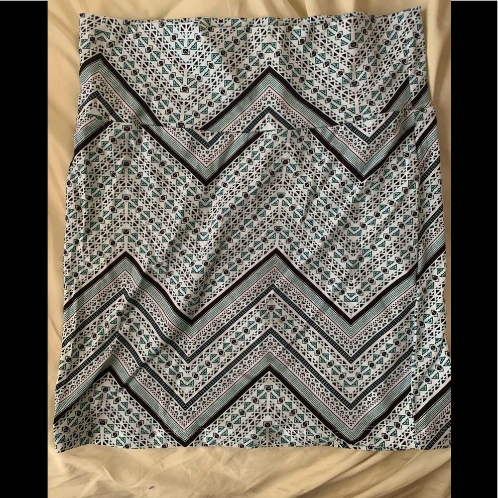Charlotte Russe patterned mini skirt. NWOT
